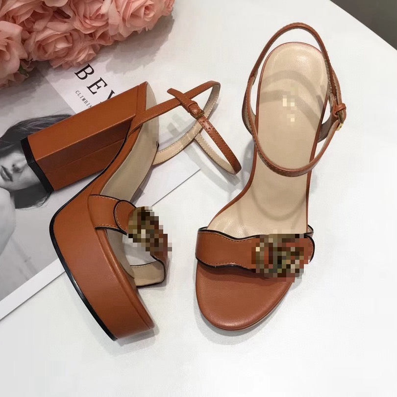 BROWN HEELS CCI