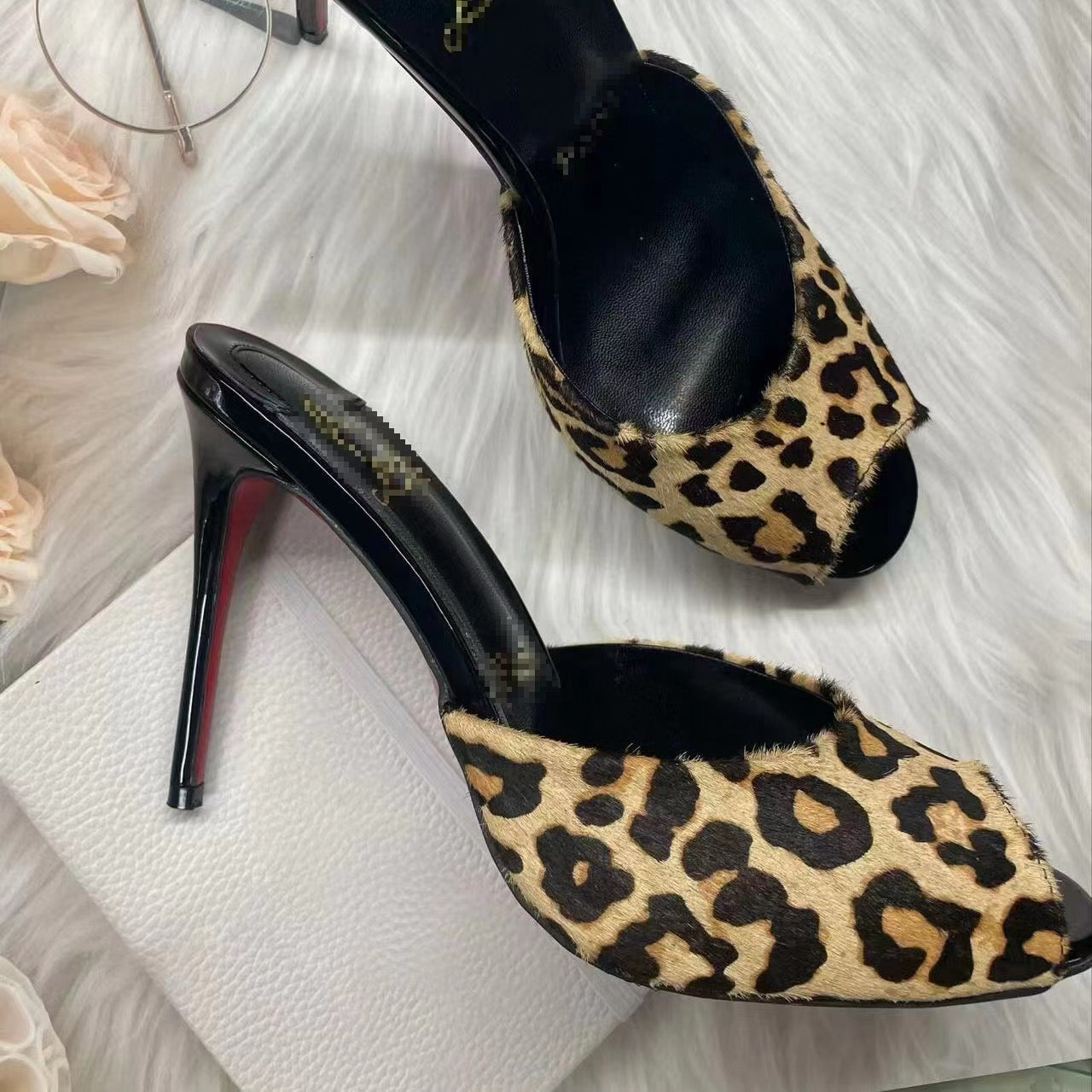 CL LEOPARD HEEL